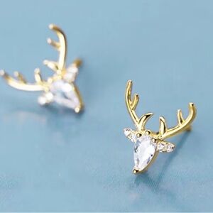 Rhinestone deer 🦌 head earrings